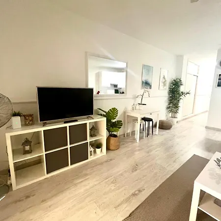 Super Y Amplio Apto Con Airco, Planta Baja En Mareverde Apartment Costa Adeje (Tenerife)