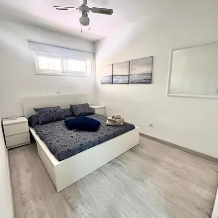 Apartment Super Y Amplio Apto Con Airco, Planta Baja En Mareverde